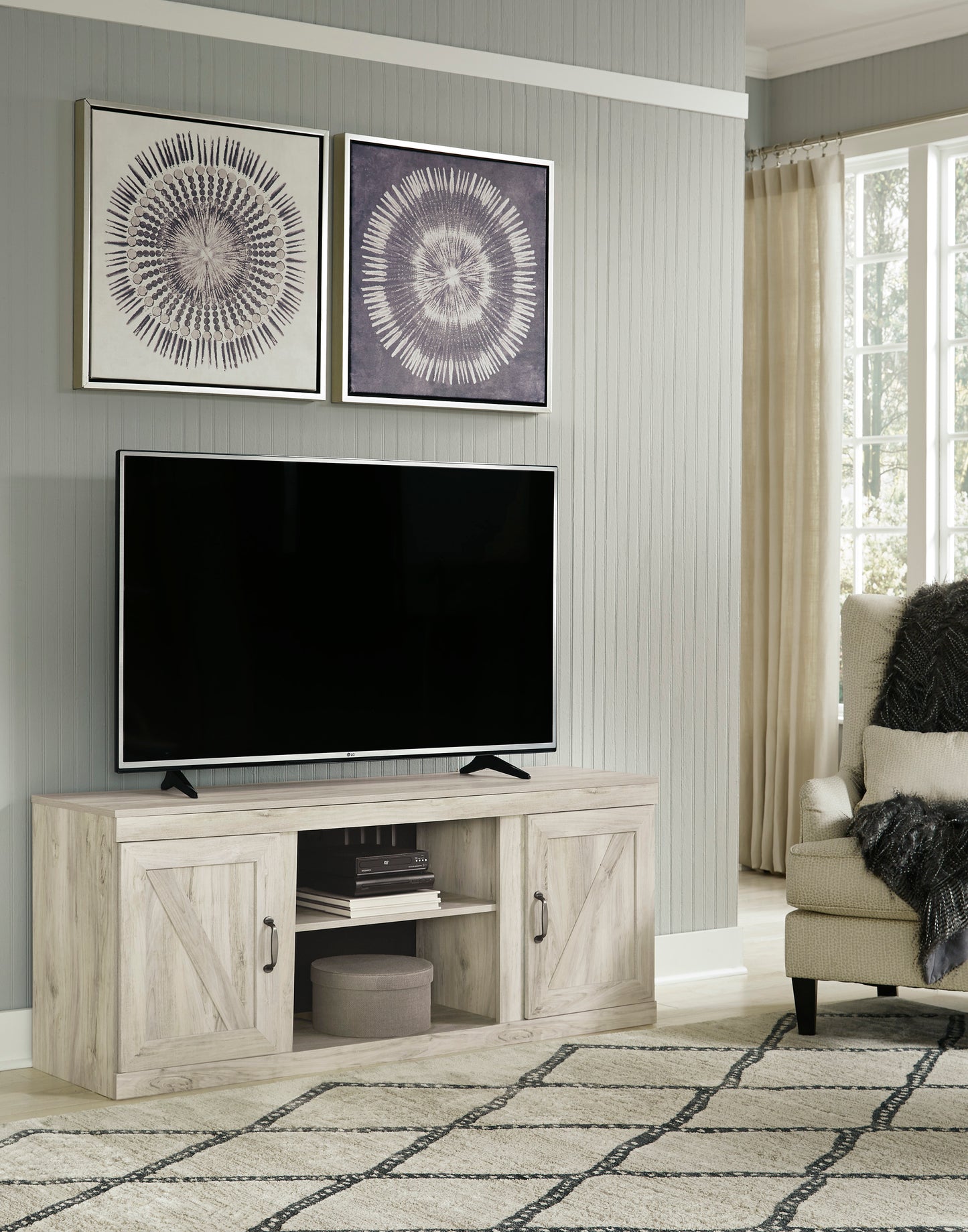 Ashley Signature Design Bellaby 60" TV Stand Whitewash EW0331-268