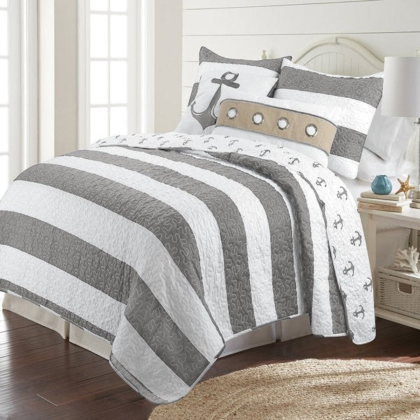 3 Piece Nautical Stripped/Anchors Reversible Microfiber Quilt Set Grey, Full/Queen