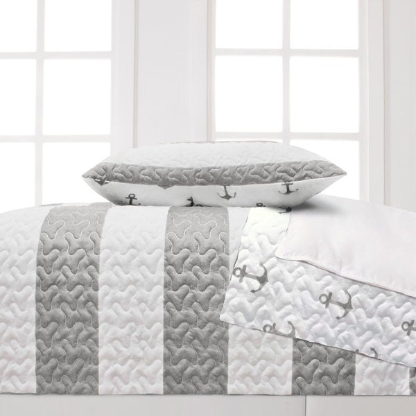 3 Piece Nautical Stripped/Anchors Reversible Microfiber Quilt Set Grey, Full/Queen