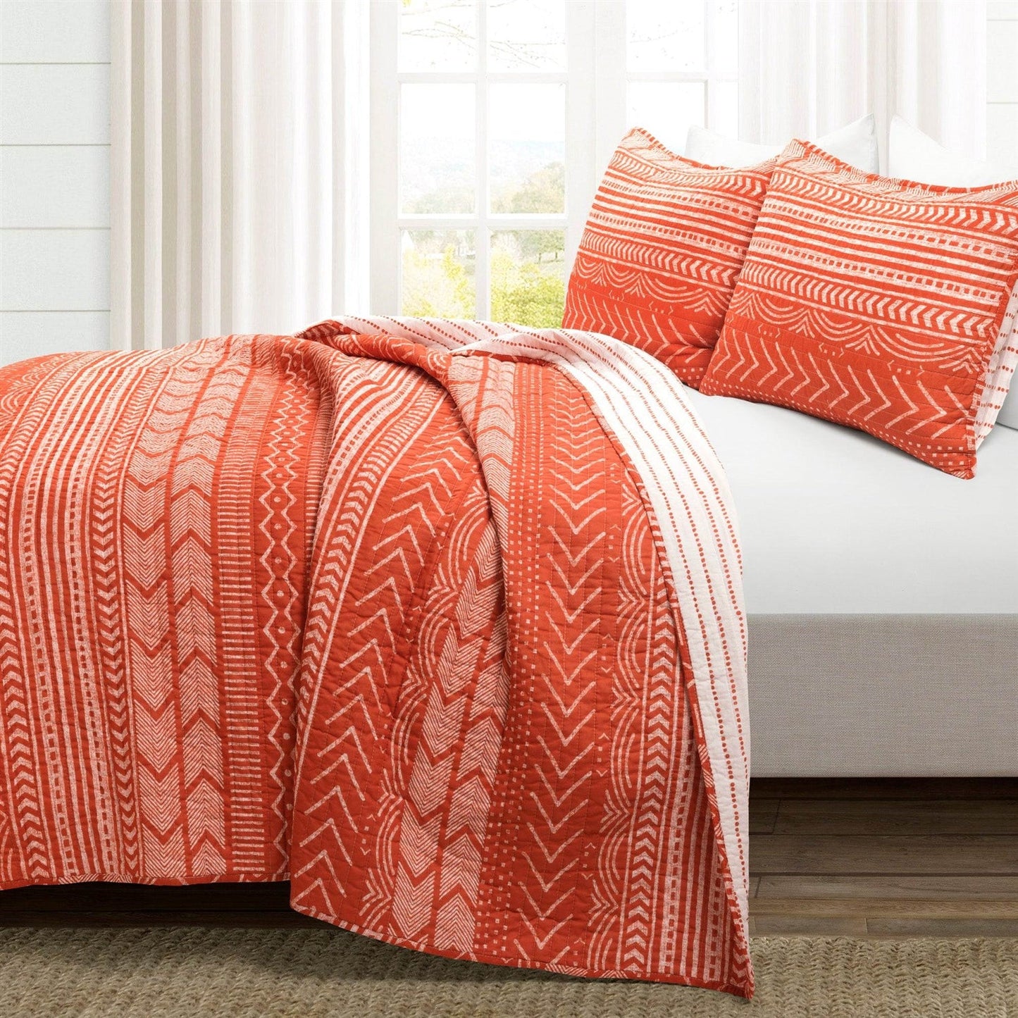 King size Scandinavian Chevron Orange White Stripe Reversible Cotton Quilt Set