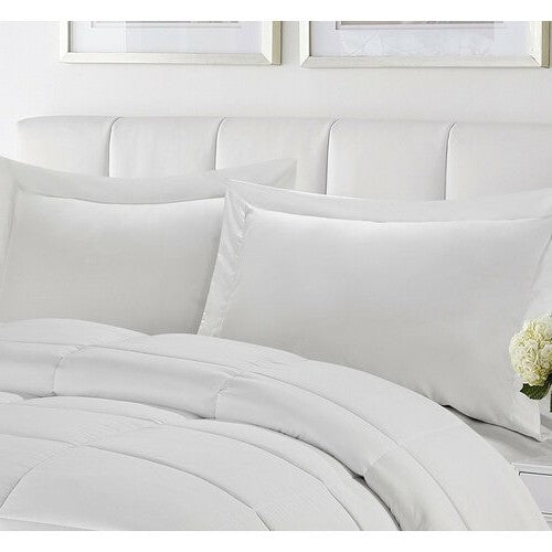 Twin/Twin XL Traditional Microfiber Reversible 3 Piece Comforter Set in White